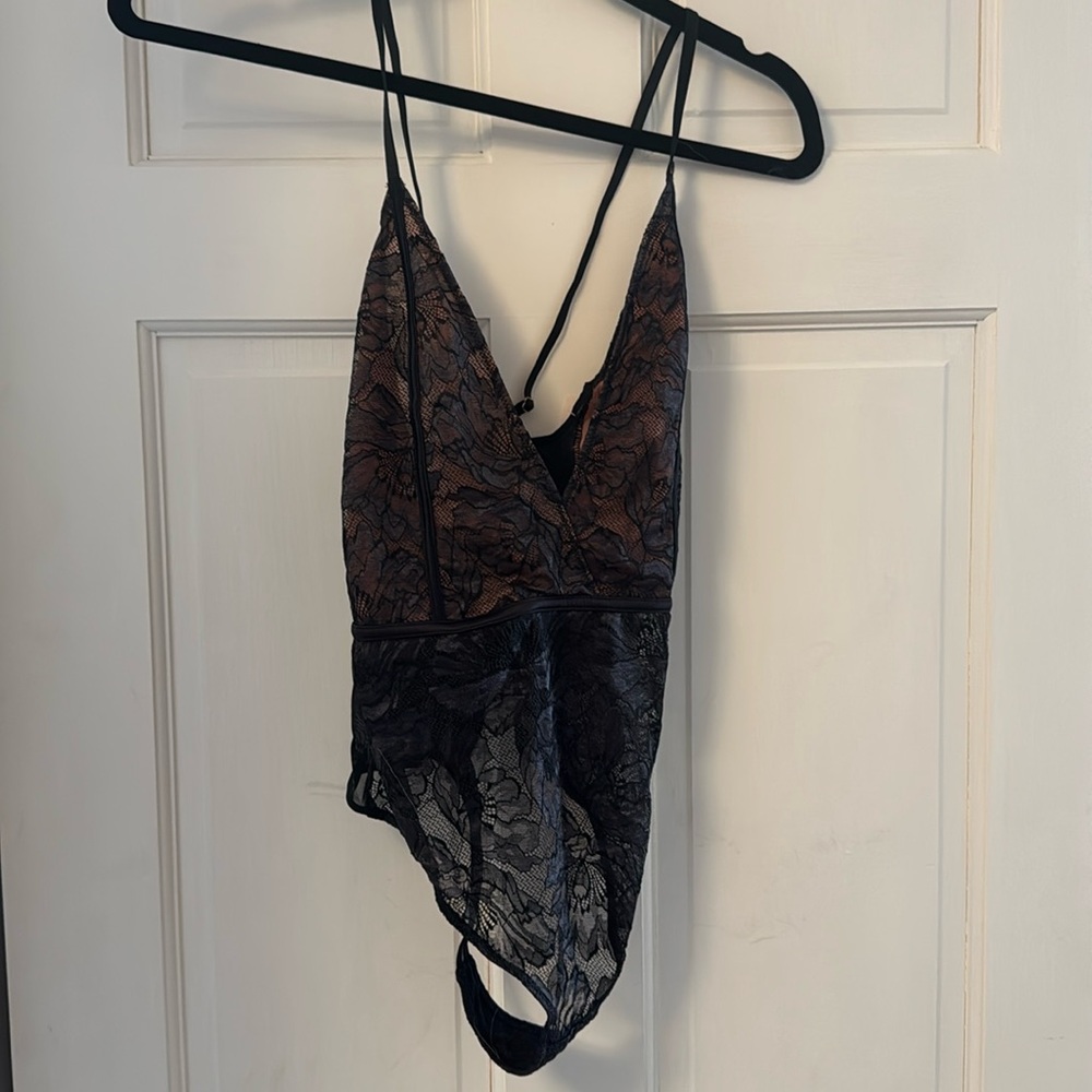 Lingerie body suit